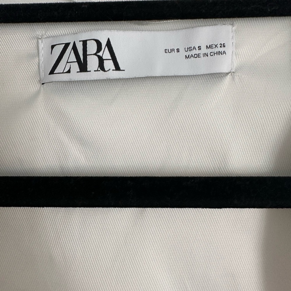 ZARA | White cape jacket - immaculate condition - Picture 6 of 6